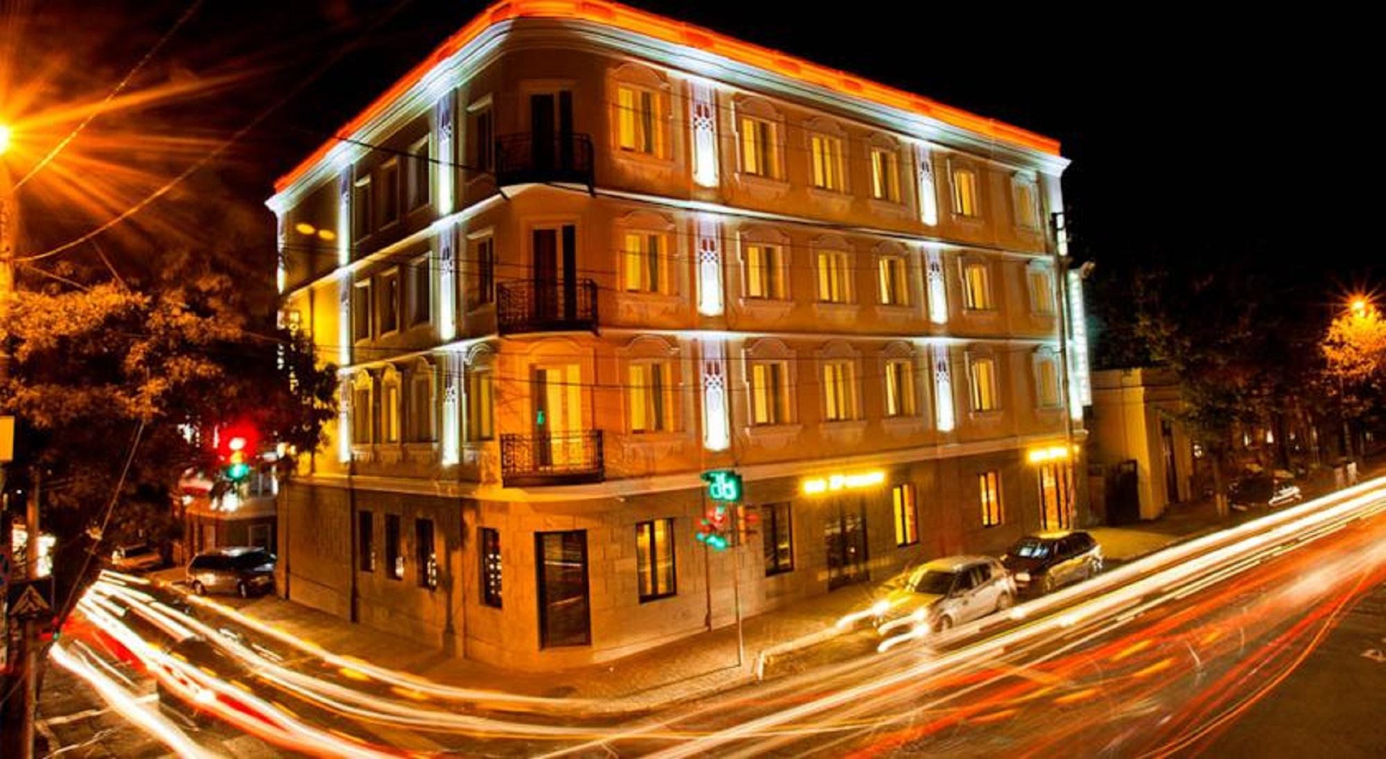 Hotel Zp Palace Тбилиси Екстериор снимка