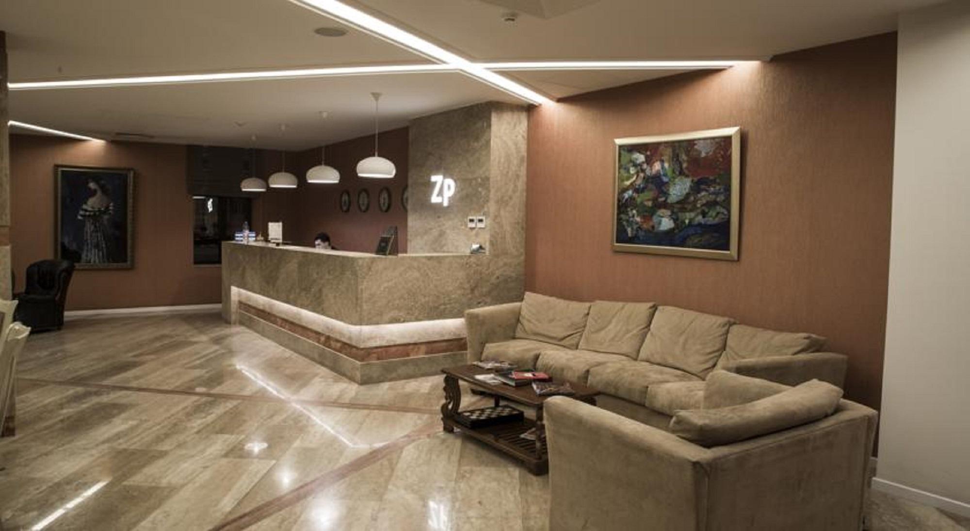 Hotel Zp Palace Тбилиси Екстериор снимка