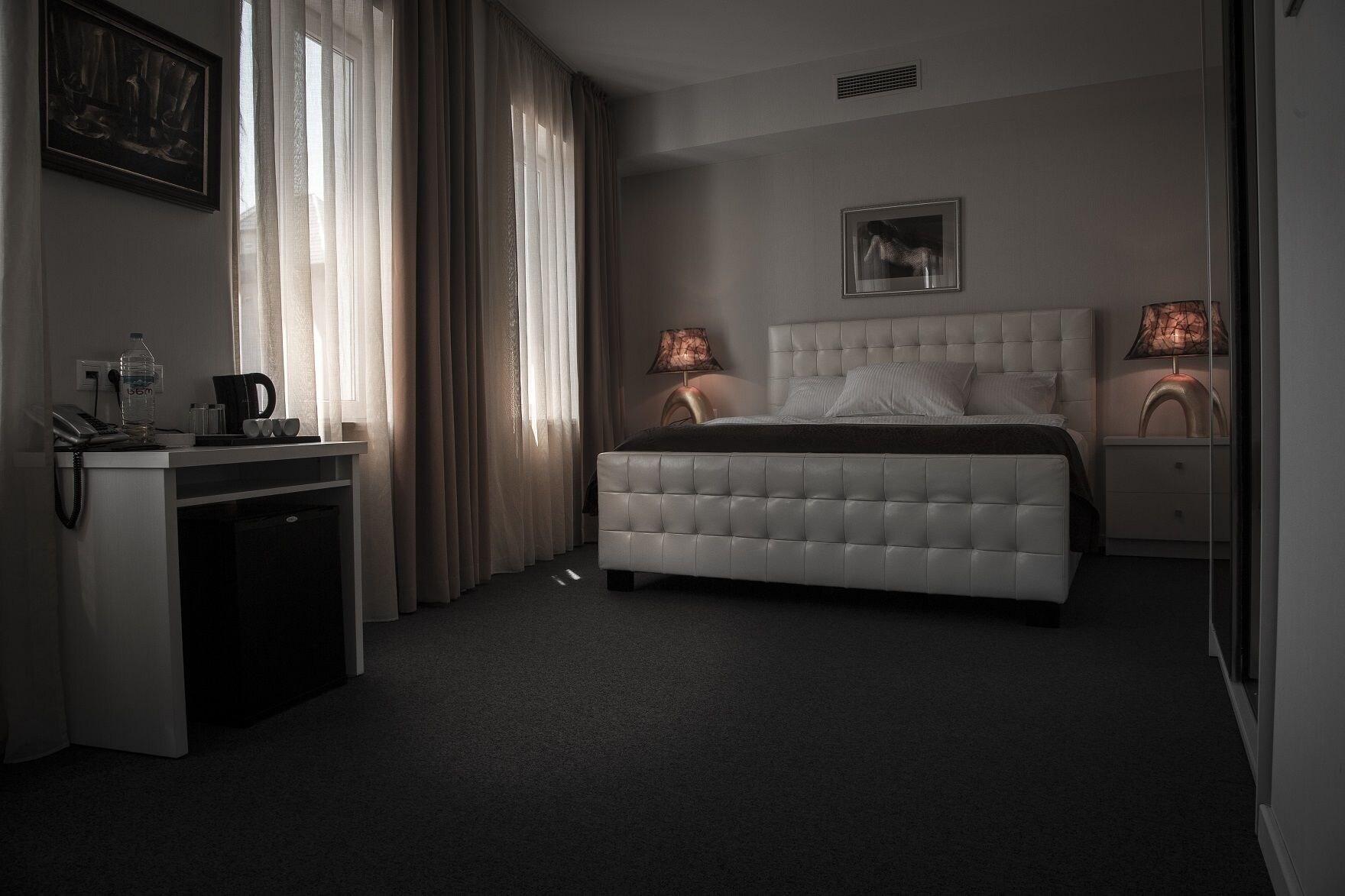 Hotel Zp Palace Тбилиси Екстериор снимка
