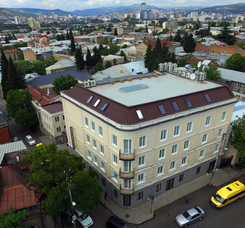 Hotel Zp Palace Тбилиси Екстериор снимка